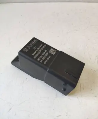Glow plug pre-heat relay