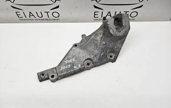 Mercedes-Benz GL X166 Engine mounting bracket A2782236704