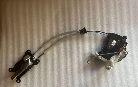 Hyundai Santa Fe Rear door lock 81420S1030