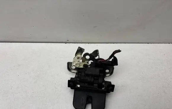 Skoda Superb B6 (3T) Tailgate/trunk/boot lock/catch/latch 3T5827520A