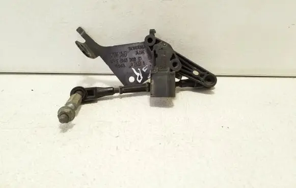Audi e-tron Rear air suspension level height sensor 4M0907503