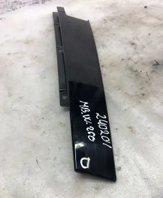 Mercedes-Benz C W206 Other front door trim element A2066906400