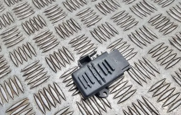 Volkswagen Golf V Other relay 1z0959772b