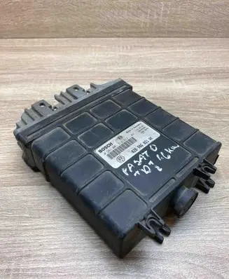 Volkswagen PASSAT B4 Engine control unit/module ECU 028906021AK 0281001312