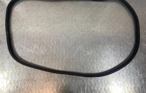 KIA Sorento IV Front door rubber seal 