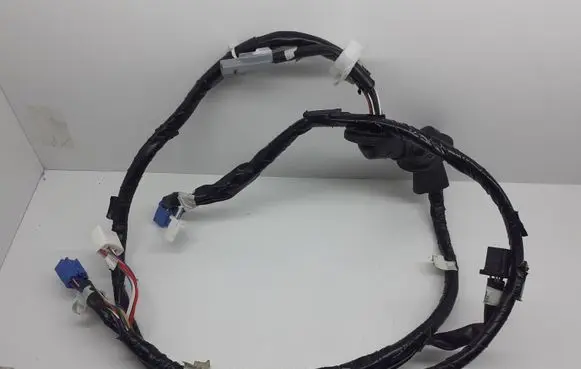 Toyota Avensis T270 Tailgate/trunk wiring harness 8889