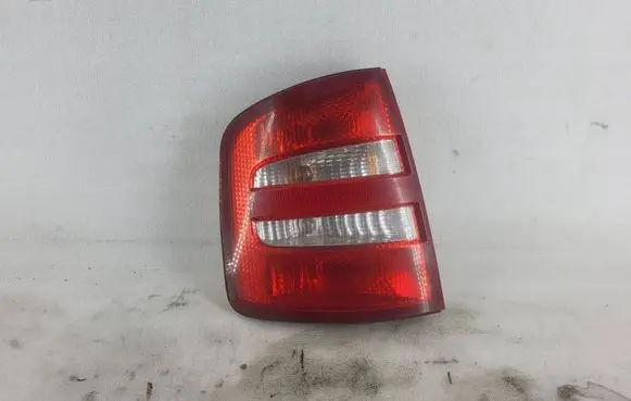 Skoda Fabia Mk1 (6Y) Rear/tail lights 6Y9945095B 6Y9945111B