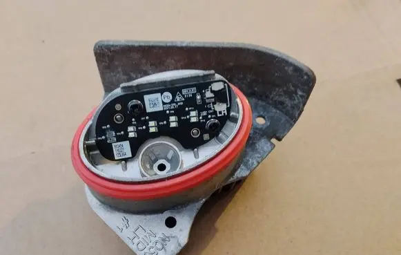 KIA Sportage LED ballast control module 