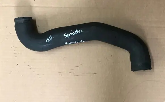Mercedes-Benz Sprinter W901 W902 W903 W904 Engine coolant pipe/hose 9015012782