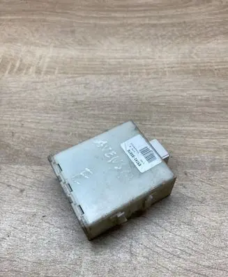 Toyota Avensis T250 Door control unit/module 8974105070