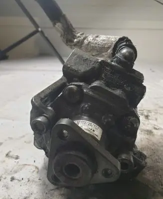 Audi Q5 SQ5 Power steering pump 8R0145155P