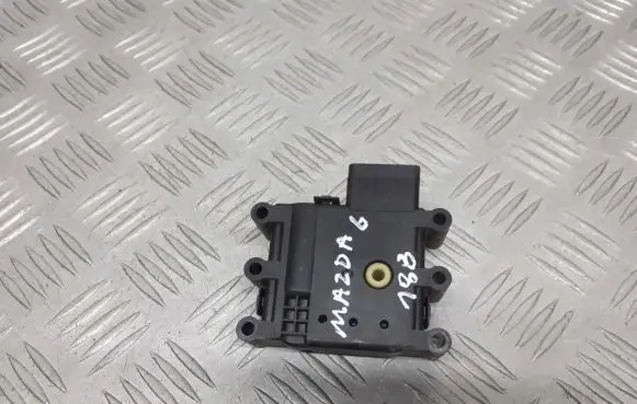 Mazda 6 Central body control module 3X08N
