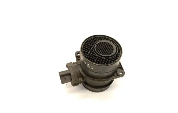 Volkswagen PASSAT B6 Mass air flow meter 074906461B 0281002461