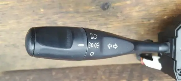 Mitsubishi Carisma Wiper turn signal indicator stalk/switch mr228461