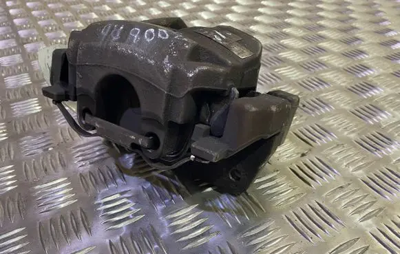 Peugeot 5008 II Front brake caliper