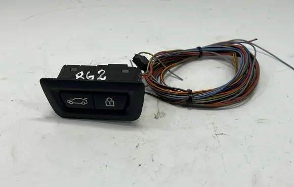 BMW 5 F10 F11 Tailgate/boot open switch button 9275121 61319275121 5A64C25