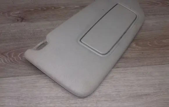 Volvo XC70 Sun visor