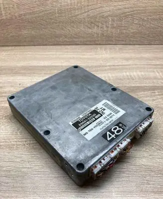 Toyota Yaris Engine control unit/module ECU 8966152230 2110008980