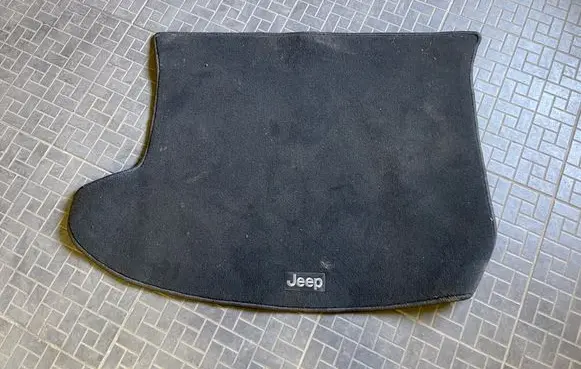 Trunk/boot mat liner