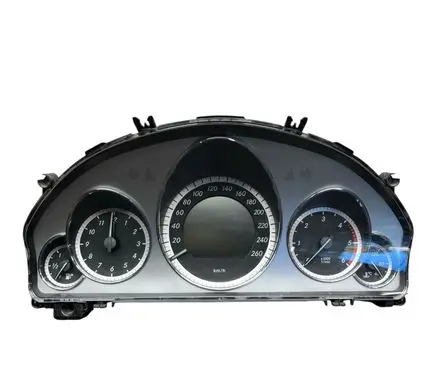 Speedometer (instrument cluster)