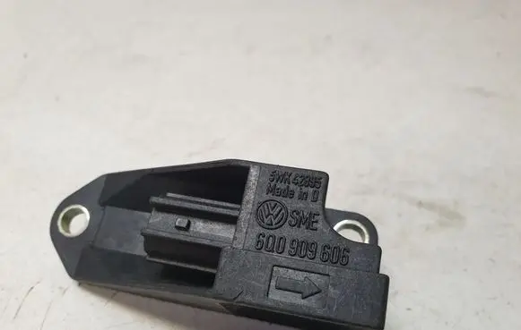 Volkswagen Caddy Airbag deployment crash/impact sensor 6Q0909606
