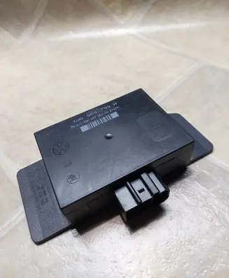 Volkswagen PASSAT B5 Comfort/convenience module 1J0959799H 5dk00795100