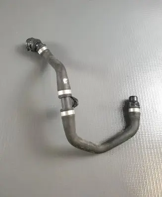 BMW 5 G30 G31 Engine coolant pipe/hose 8634307