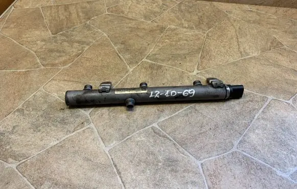 Mercedes-Benz C W204 Fuel main line pipe A6420703095
