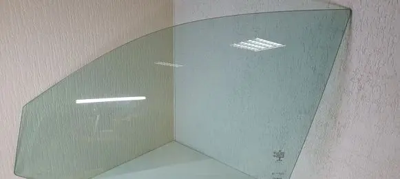 Mercedes-Benz GLC X253 C253 Front door window glass four-door A2537256700
