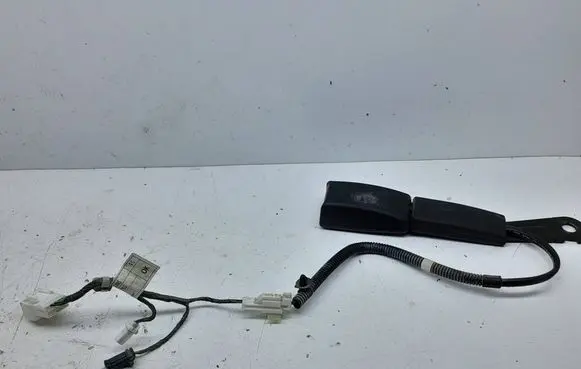 SsangYong Korando Front seatbelt buckle 20130530