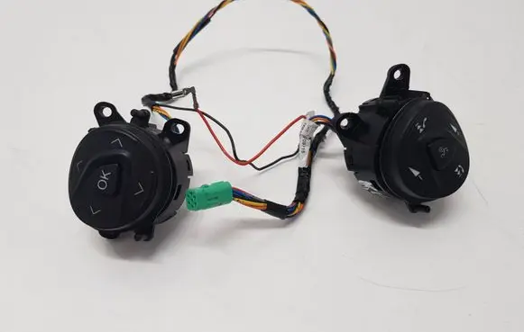 Ford Kuga II Steering wheel buttons/switches DM5T14K147DA AM5T14K147AA