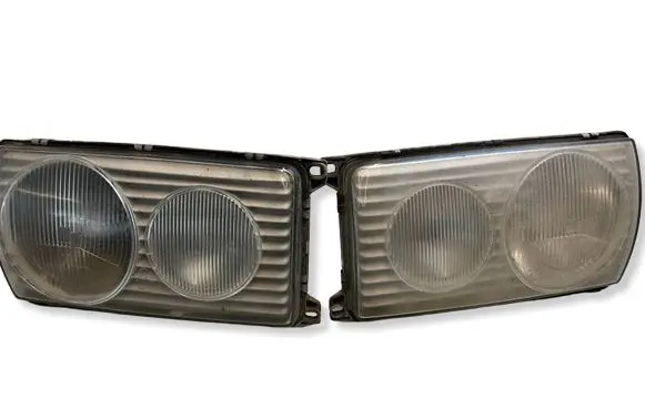 Mercedes-Benz W123 Headlight/headlamp 33213