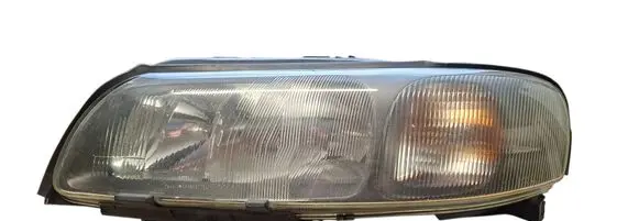 Volvo V70 Headlight/headlamp 89004805 8620686