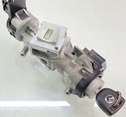 Mazda 3 I Ignition lock 3M51-3F880-AA