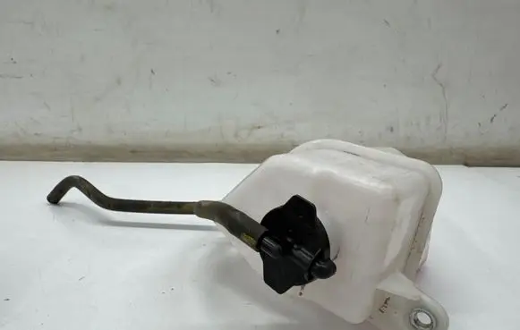Coolant expansion tank/reservoir