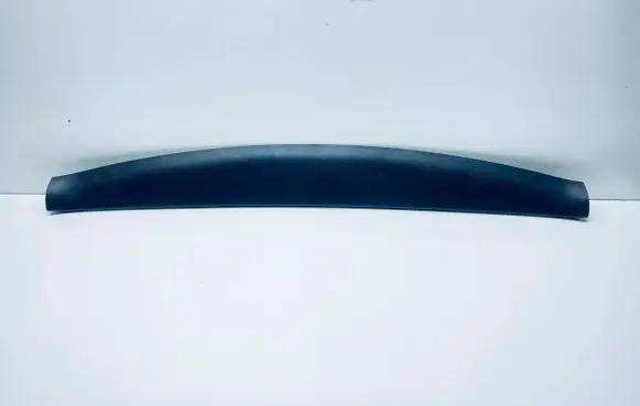 Tailgate trim