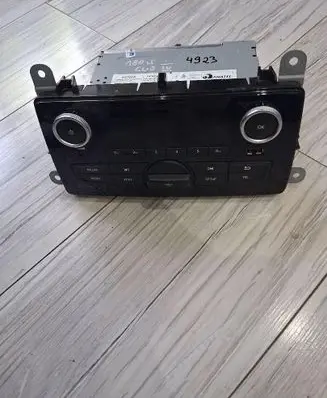 Renault Clio IV Radio/CD/DVD/GPS head unit 281153307R