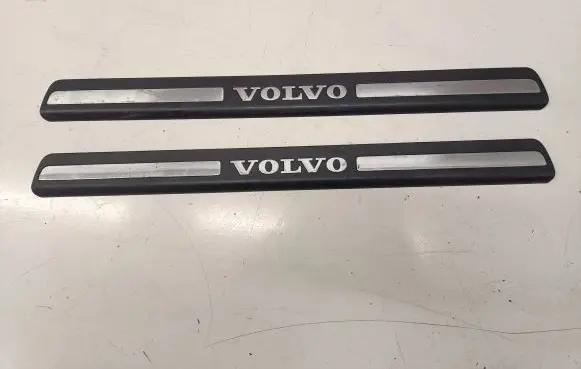 Volvo V60 sill trim set (inner) 8659960