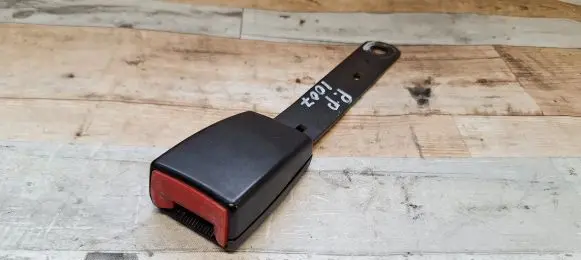 Seat Alhambra (Mk1) Front seatbelt buckle 7M3857877