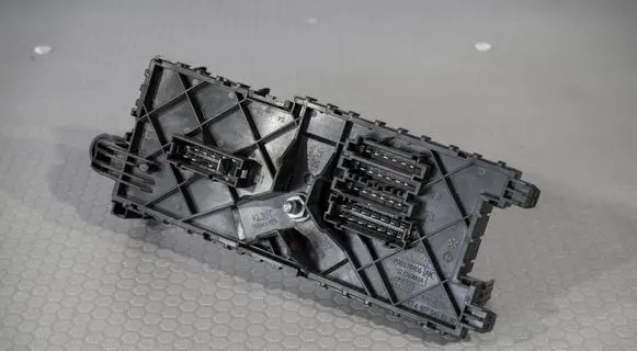 Mercedes-Benz Sprinter W907 W910 Relay mounting block A9075450100