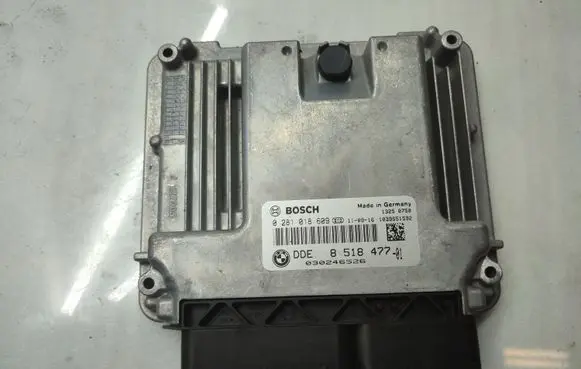BMW X3 F25 Engine control unit/module 8518477 0281018609