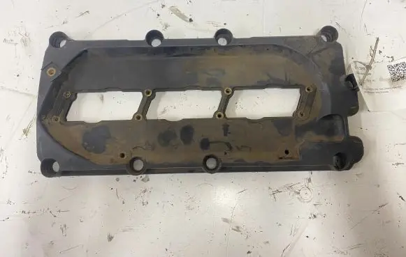 Audi A6 S6 C5 4B Rocker cam cover 059103470P