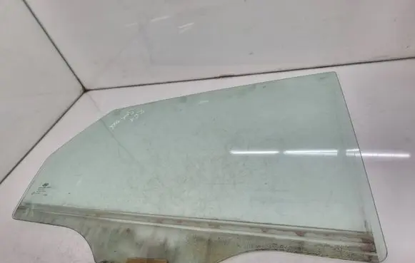 Hyundai i30 Rear door window glass AS2