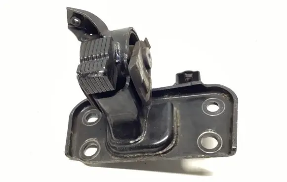 Toyota Avensis T270 Engine mount bracket