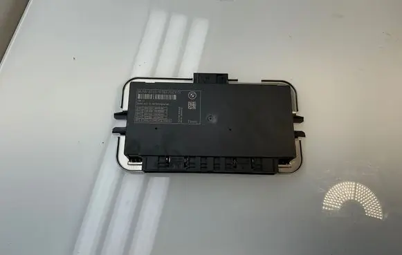 BMW X3 F25 Light module LCM 9383700 000019ED 002001001