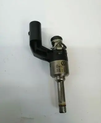 Fuel injector