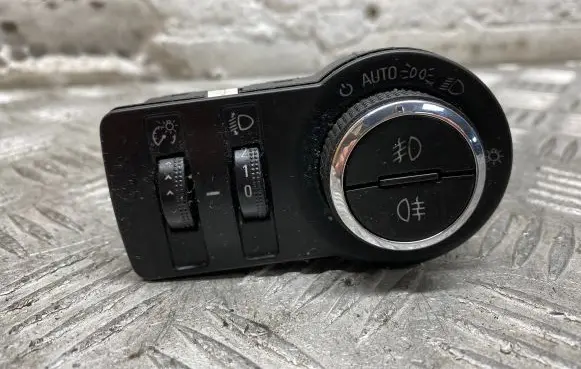 Opel Insignia A Light switch 23197912