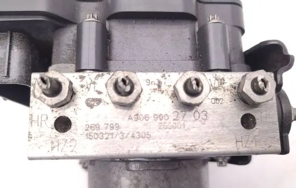 Mercedes-Benz Sprinter W906 ABS Pump A9069002703