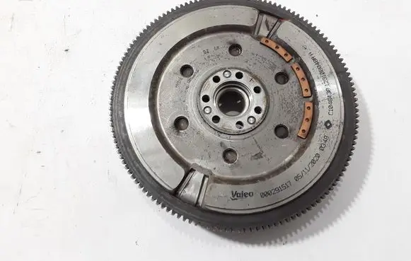 Renault Clio V Dual mass flywheel 123108048R