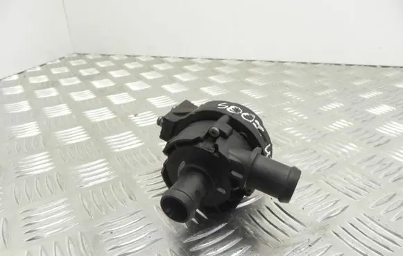 Volkswagen Load Up Webasto circulation pump for autonomous heater 5G0965567B